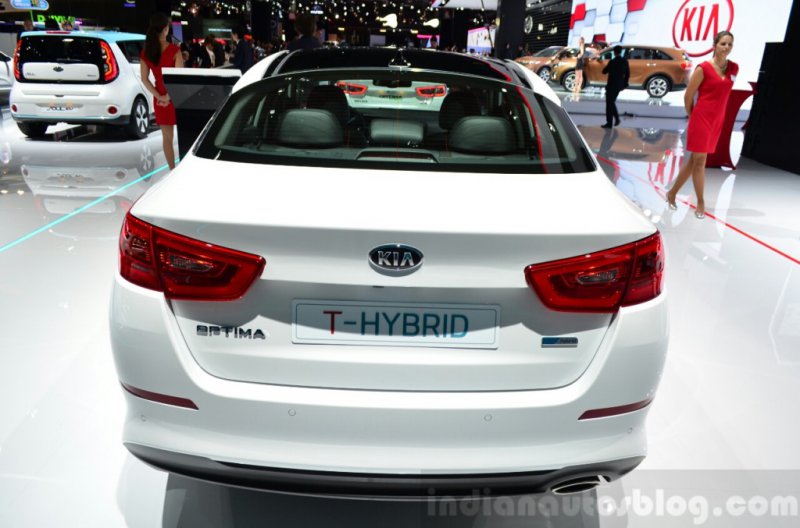 Париж: Kia Optima обзавелась гибридным концептом T-Hybrid