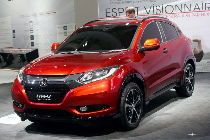 Париж 2014: Honda представила прототип нового кроссовера HR-V