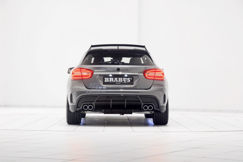 Brabus поработал над «заряженным» кросcовером Mercedes GLA45 AMG