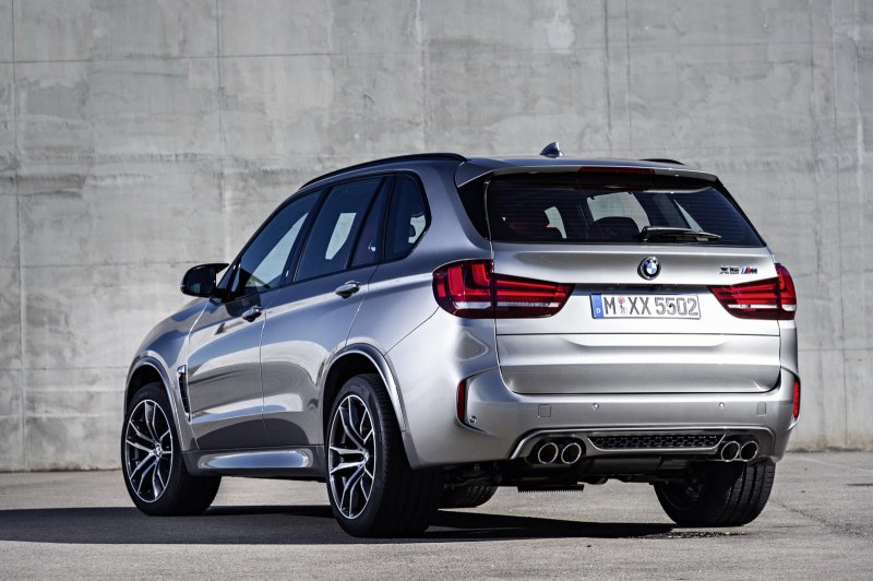 Спортивные внедорожники BMW X5 M и X6 M рассекречены досрочно