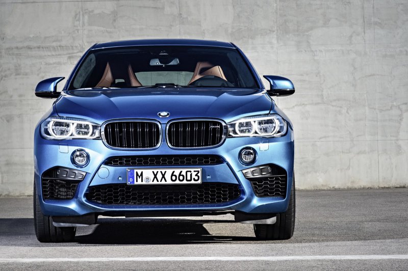 Спортивные внедорожники BMW X5 M и X6 M рассекречены досрочно