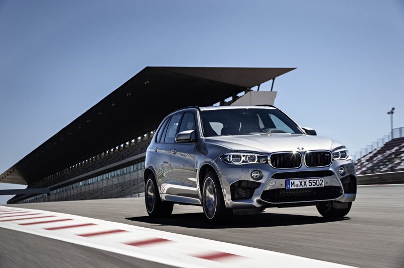 Спортивные внедорожники BMW X5 M и X6 M рассекречены досрочно