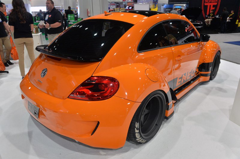 SEMA 2014: VW Beetle R-Line от RAUH-Welt Begriff и Таннера Фауста