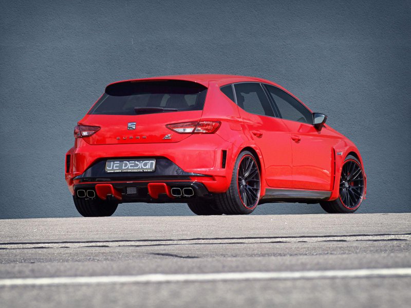 JE Design доработал пятидверный «хот-хэтч» Seat Leon Cupra 5F