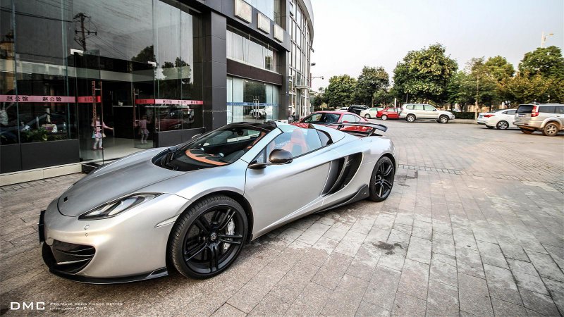 DMC доработал McLaren MP4-12C Spider MSO