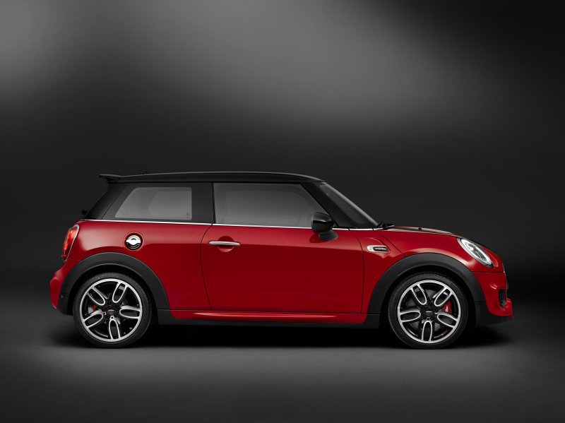 MINI Cooper John Cooper Works рассекретили досрочно