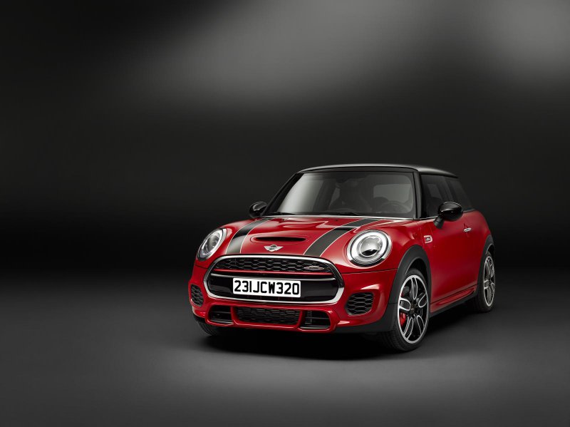 MINI Cooper John Cooper Works рассекретили досрочно