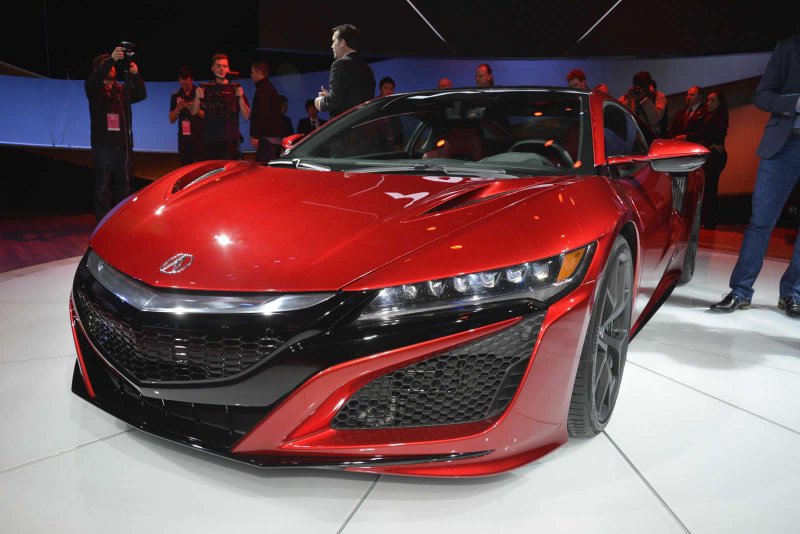 Детройт 2015: Acura представила серийный суперкар NSX