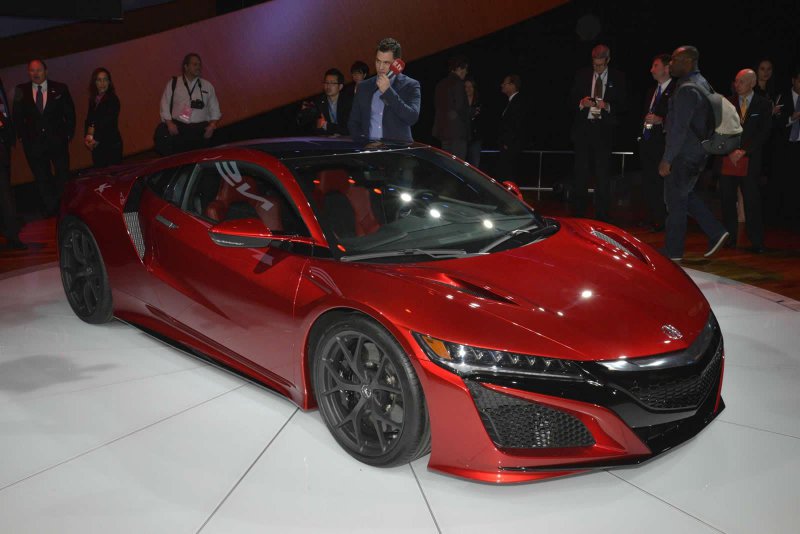 Детройт 2015: Acura представила серийный суперкар NSX