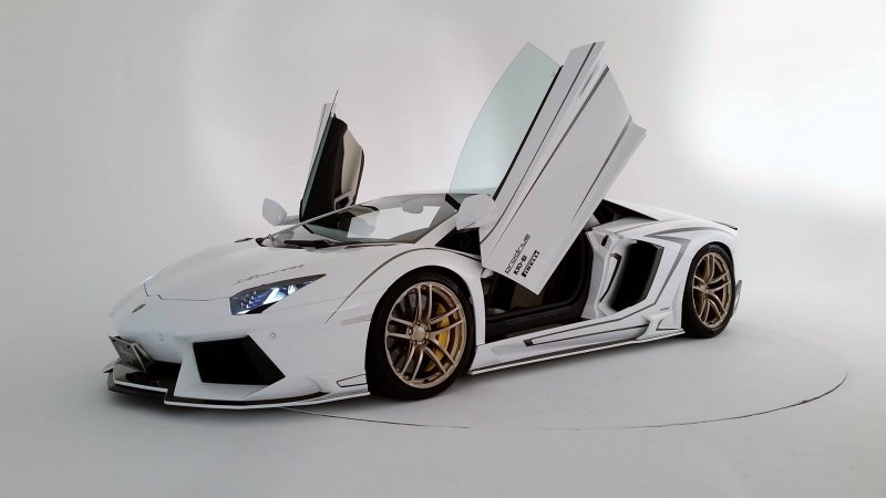 Lamborghini Aventador LP 700-4 в настройке Rowen Japan