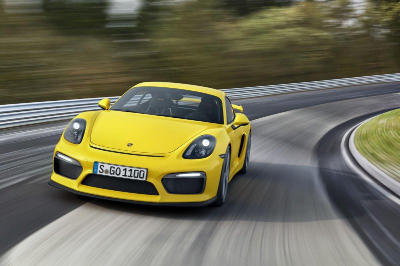 Porsche рассекретил самый мощный Cayman GT4