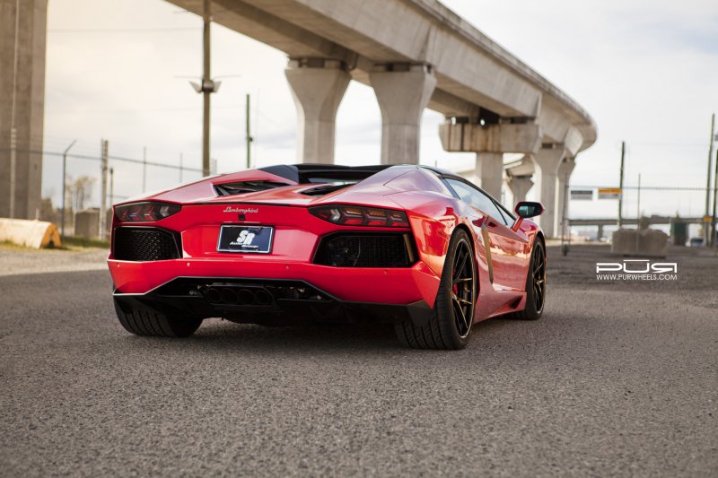 Lamborghini Aventador Roadster на дисках от PUR Wheels