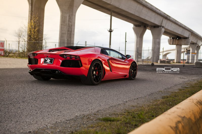 Lamborghini Aventador Roadster на дисках от PUR Wheels