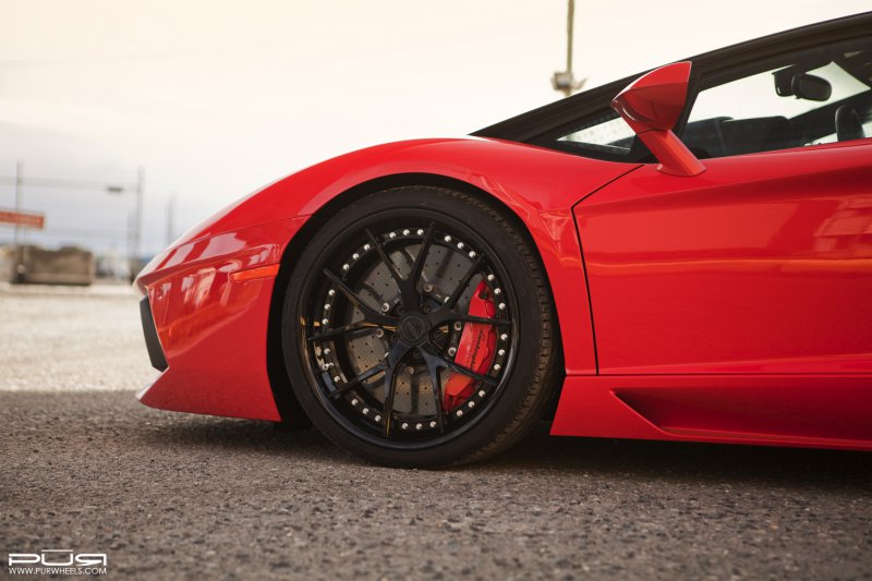 Lamborghini Aventador Roadster на дисках от PUR Wheels