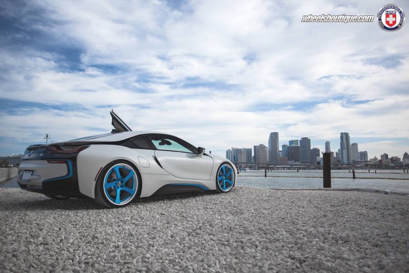 BMW i8 на дисках от HRE Wheels