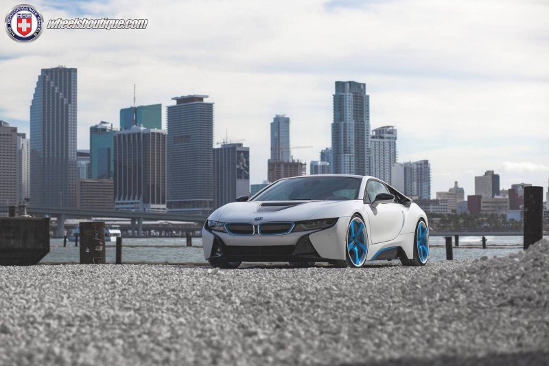 BMW i8 на дисках от HRE Wheels