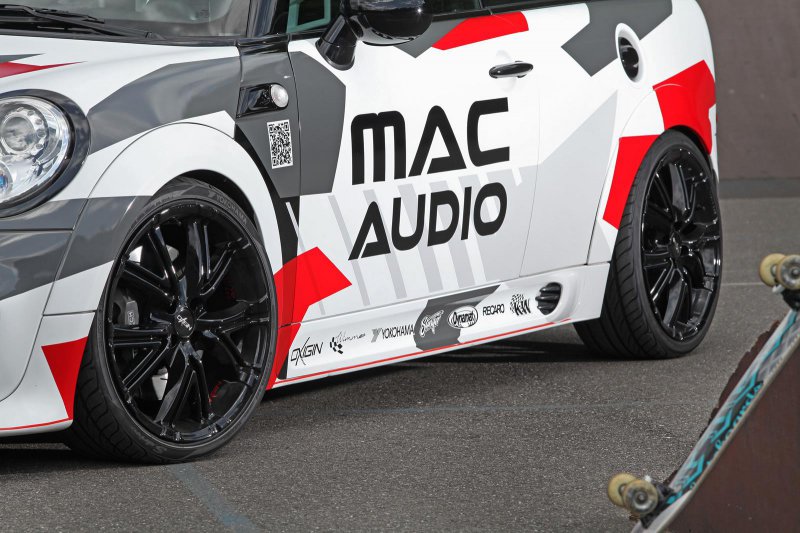 MINI Clubman S в исполнении Mac Audio