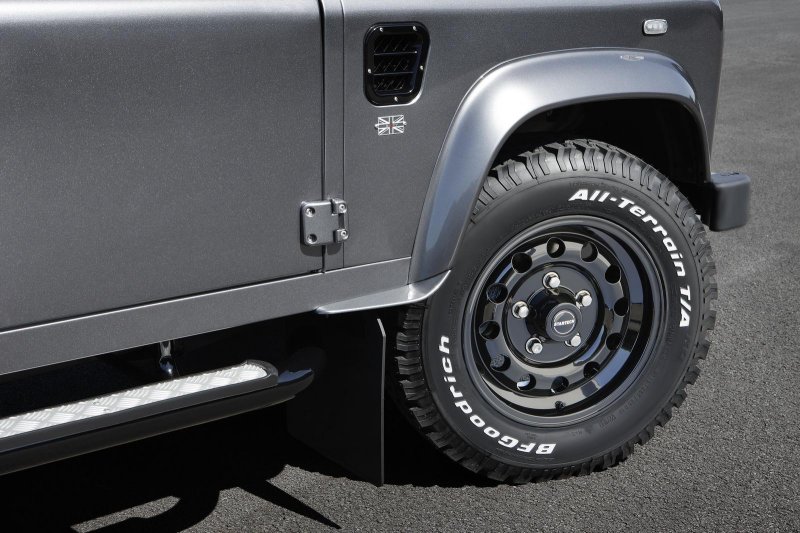 Land Rover Defender Sixty8 от ателье Startech