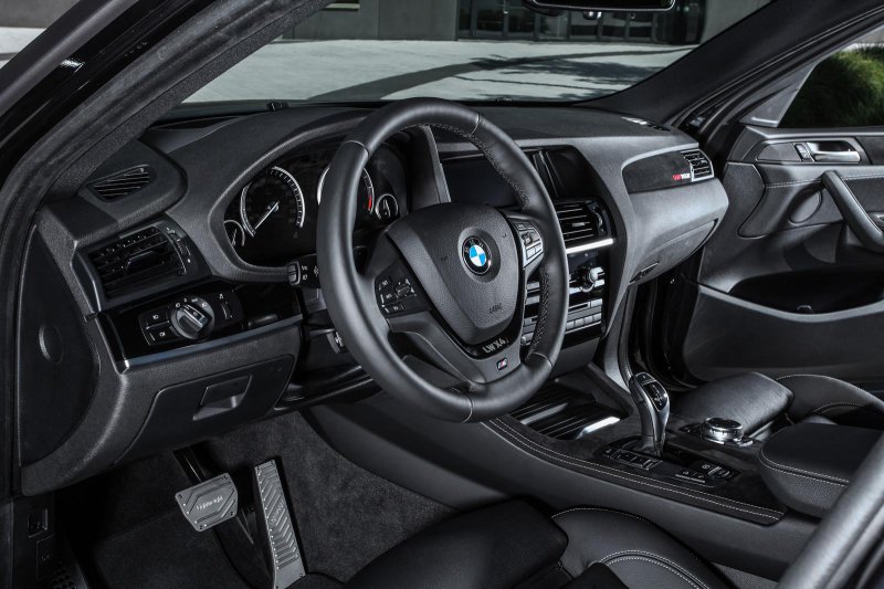 BMW X4 xDrive35d от ателье Lightweight