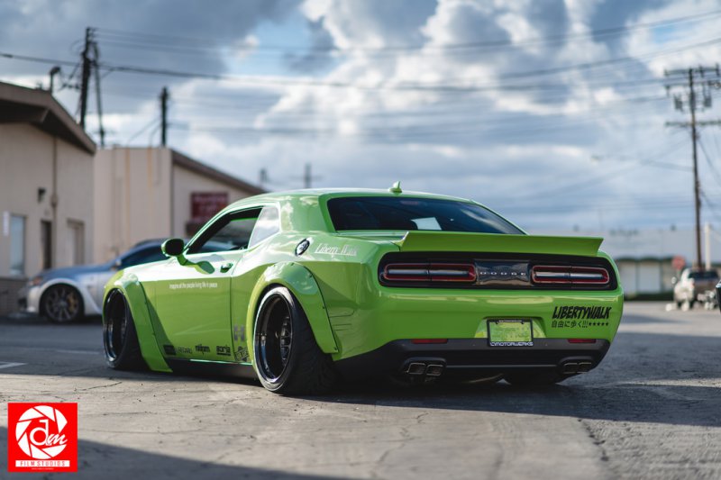 Шоу-кар Dodge Challenger Scat Pack Project Hulk