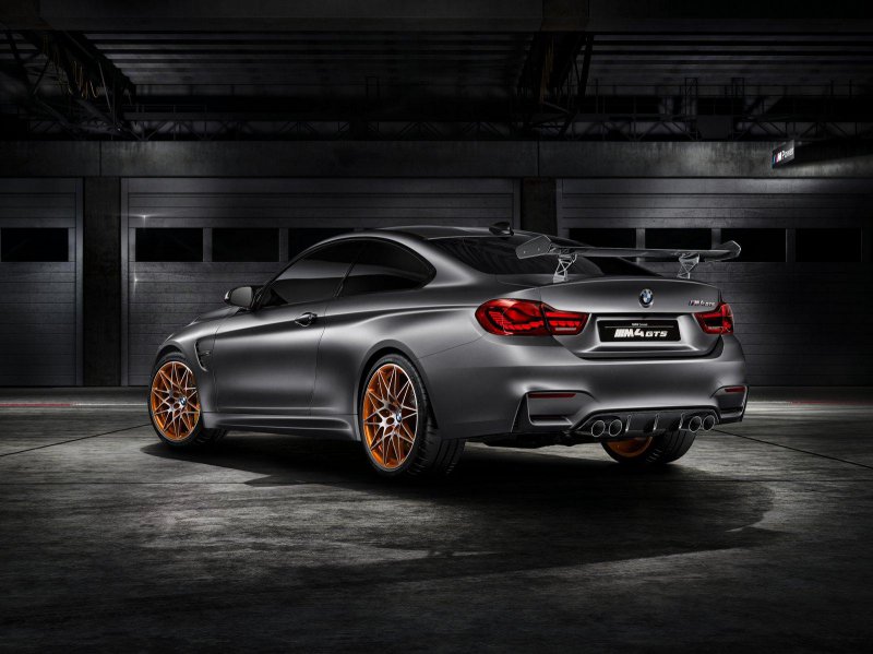 Компания BMW рассекретила «заряженный» концепт M4 GTS