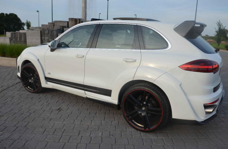 Porsche Cayenne 2015 от Expression Motorsport