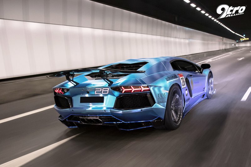 Lamborghini Aventador от Novitec Torado и Liberty Walk