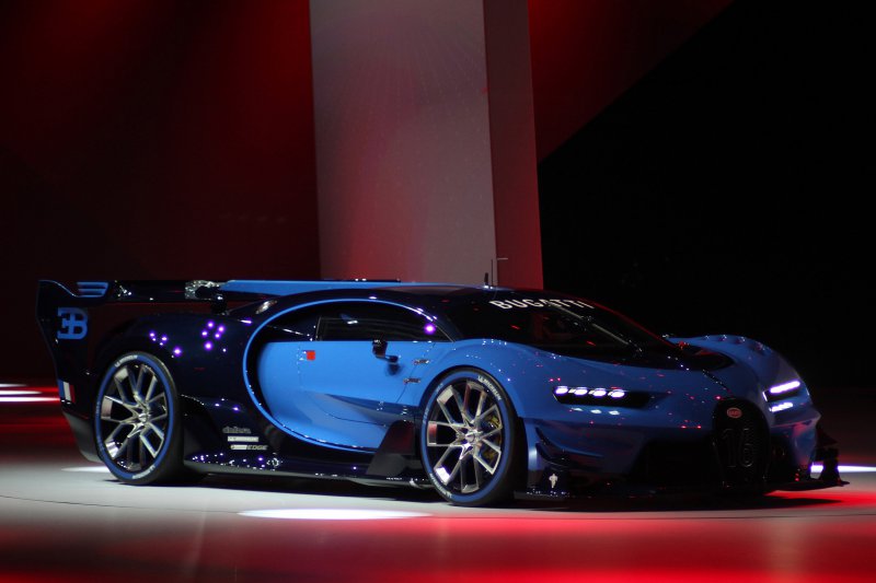 Франкфурт 2015: Bugatti представил концепт Vision Gran Turismo