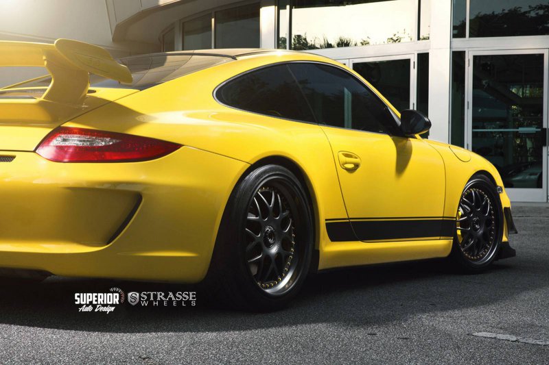 Porsche 911 GT3 на дисках от Strasse Wheels