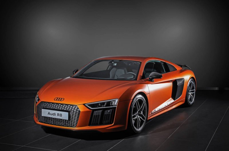 Audi R8 V10 Plus в исполнении HplusB Design