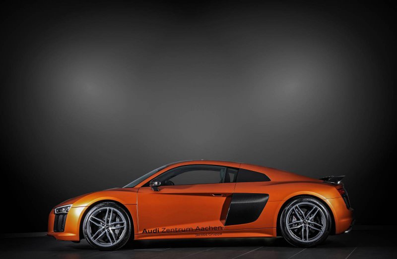 Audi R8 V10 Plus в исполнении HplusB Design