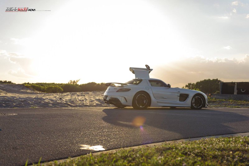 Mercedes SLS AMG Black Series от RENNtech