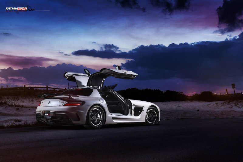 Mercedes SLS AMG Black Series от RENNtech