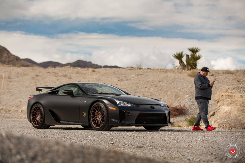 Lexus LFA на дисках от Vossen Wheels