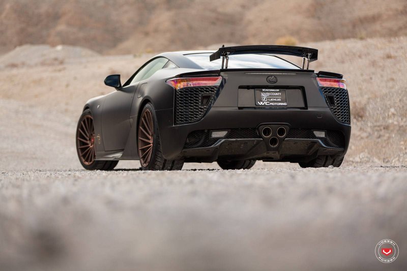 Lexus LFA на дисках от Vossen Wheels