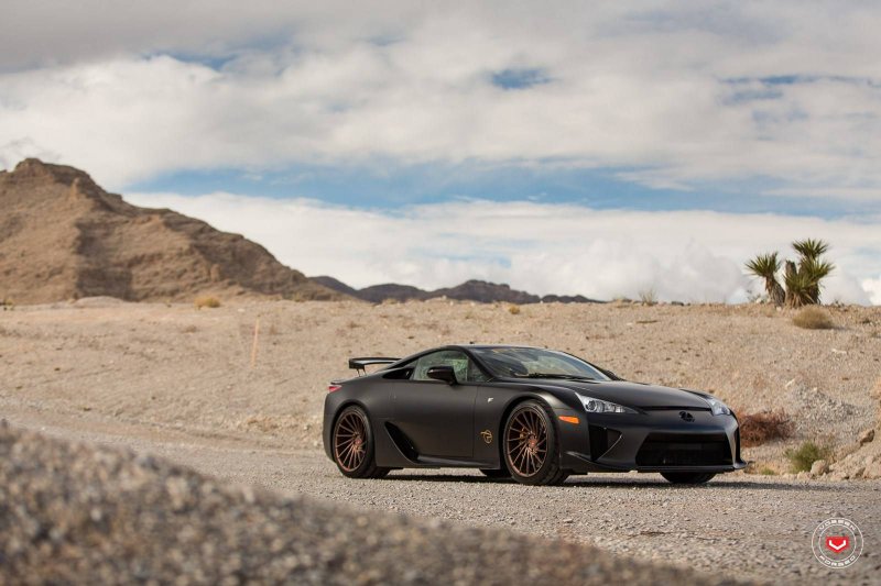 Lexus LFA на дисках от Vossen Wheels