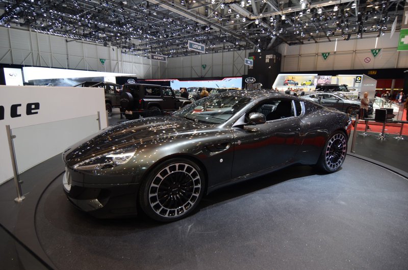 Женевский автосалон 2016: Aston Martin DB9 Vengeance от Kahn Design