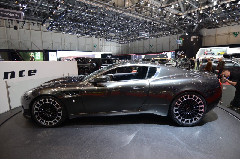 Женевский автосалон 2016: Aston Martin DB9 Vengeance от Kahn Design