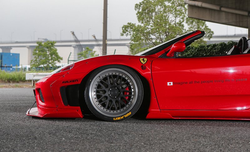 Ferrari F360 Modena в исполнении Liberty Walk