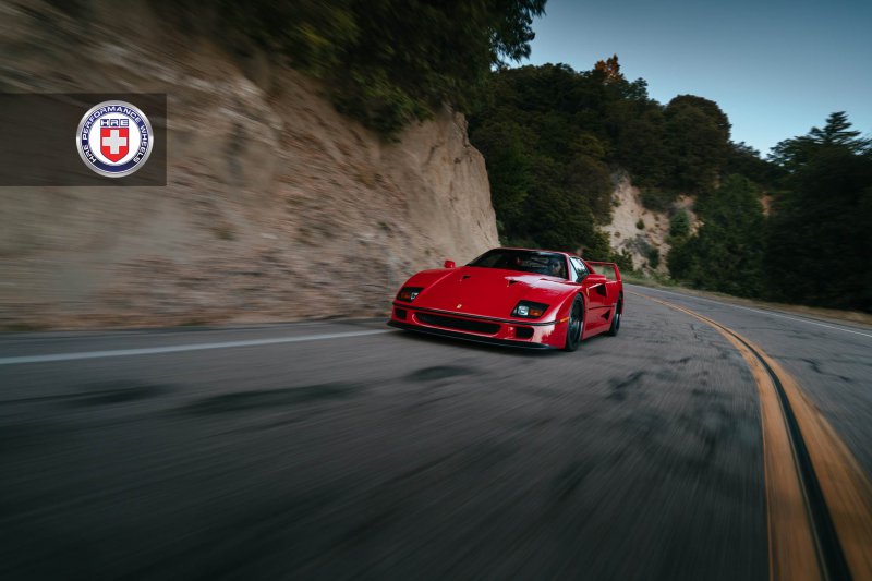 Ferrari F40 на дисках от HRE Wheels