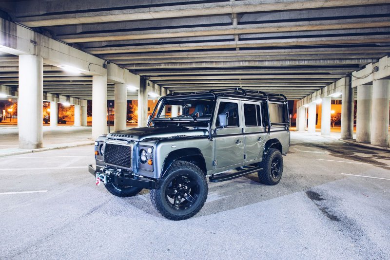 Land Rover Defender от мастеров East Coast Defender