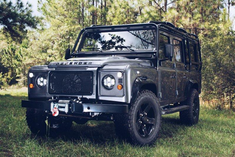 Land Rover Defender от мастеров East Coast Defender